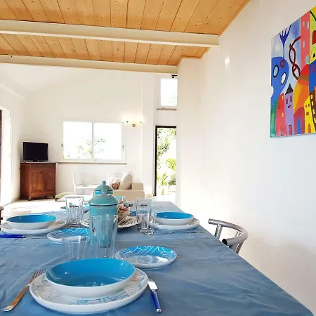 Vila Paralia House *