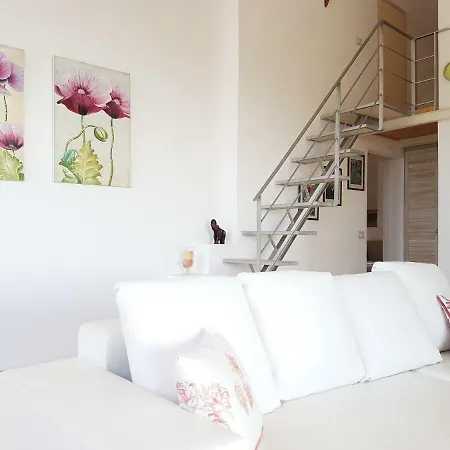 Paralia House
