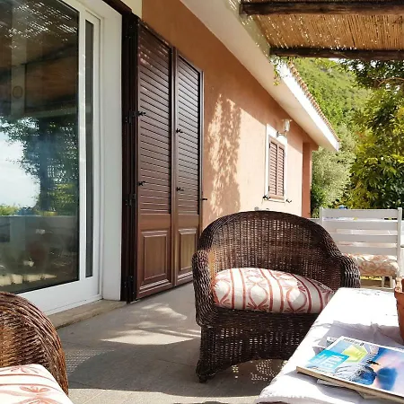 Paralia House * Parghelia